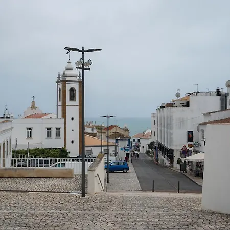 Daire Bay View W/pool 3-min Walk To The Albufeira